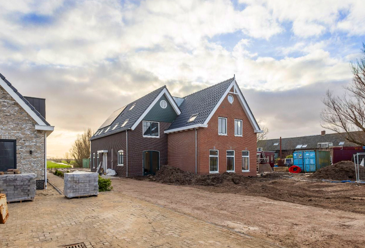 Reeds gerealiseerde dubbele woning