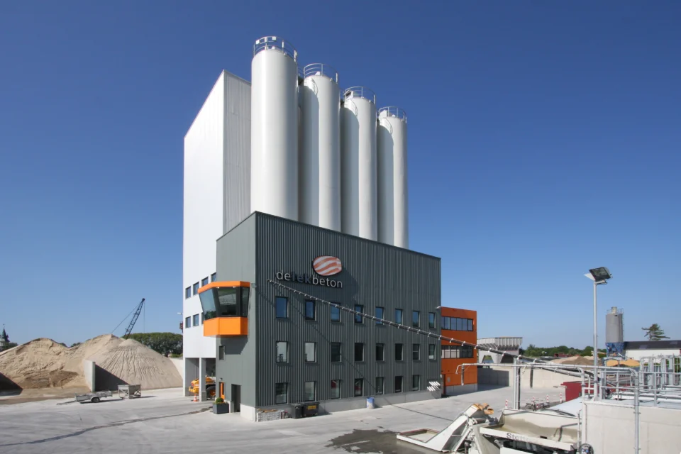 Betoncentrale terrein Groot-Ammers Betoncentrale terrein Groot-Ammers