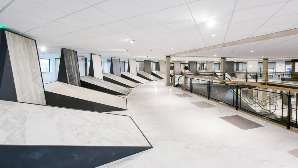 Tegelshowroom Paul Roescher Rijssen architect Bikker Tegelshowroom Paul Roescher Rijssen architect Bikker