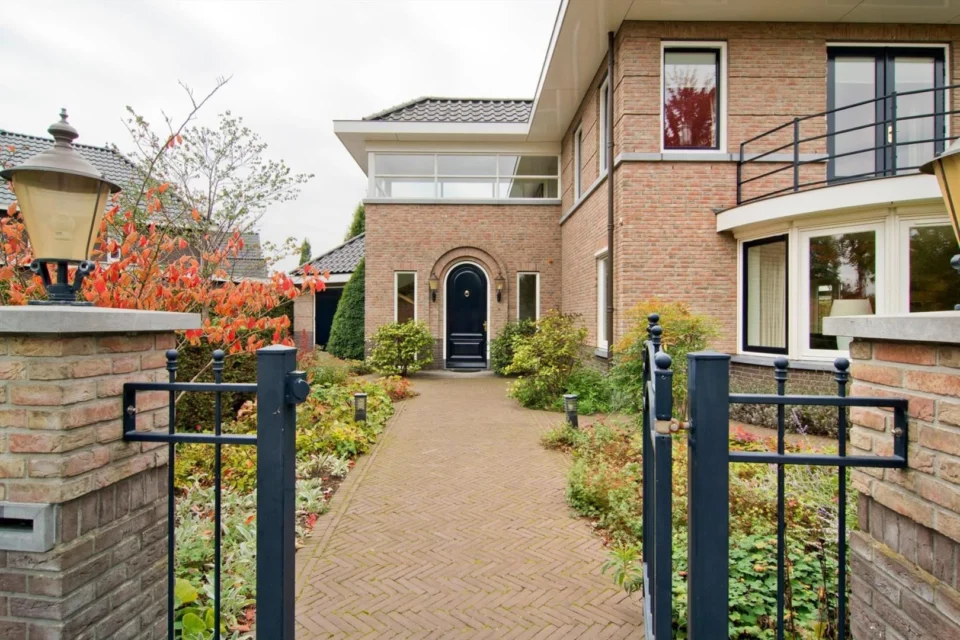 Entree van de jaren '30 woning Jaren 30 woning entree