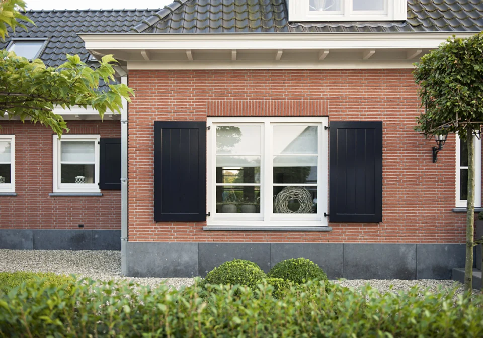 Notariswoning - raam met luiken
