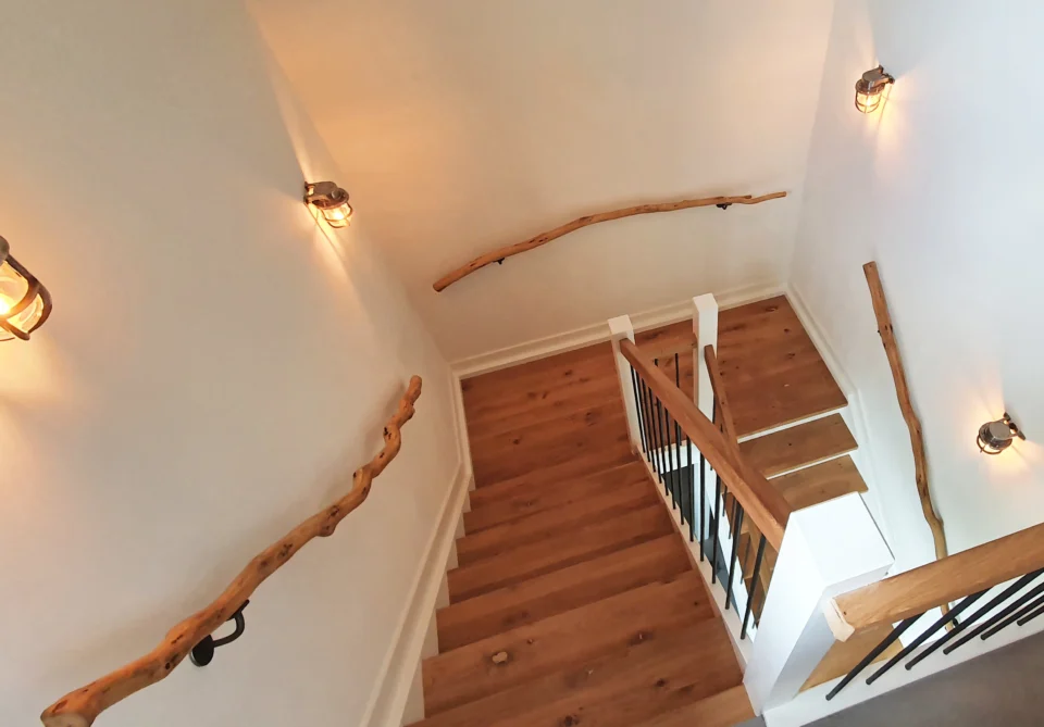 Interieur landelijke woning houten trap Interieur landelijke woning houten trap