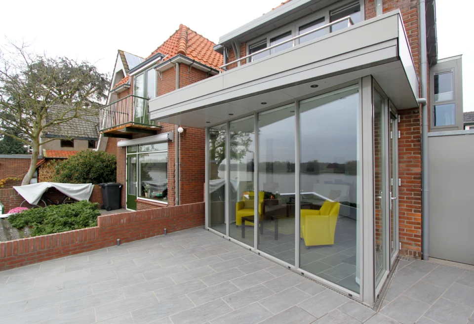 Moderne aanbouw jaren 30 woning Moderne aanbouw jaren 30 woning