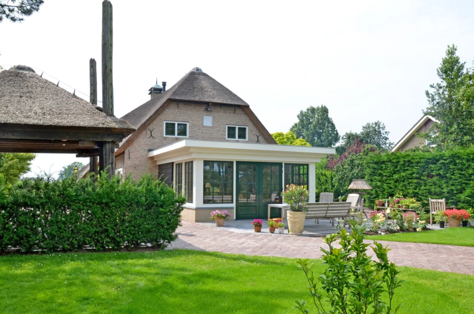 "Uitbouw