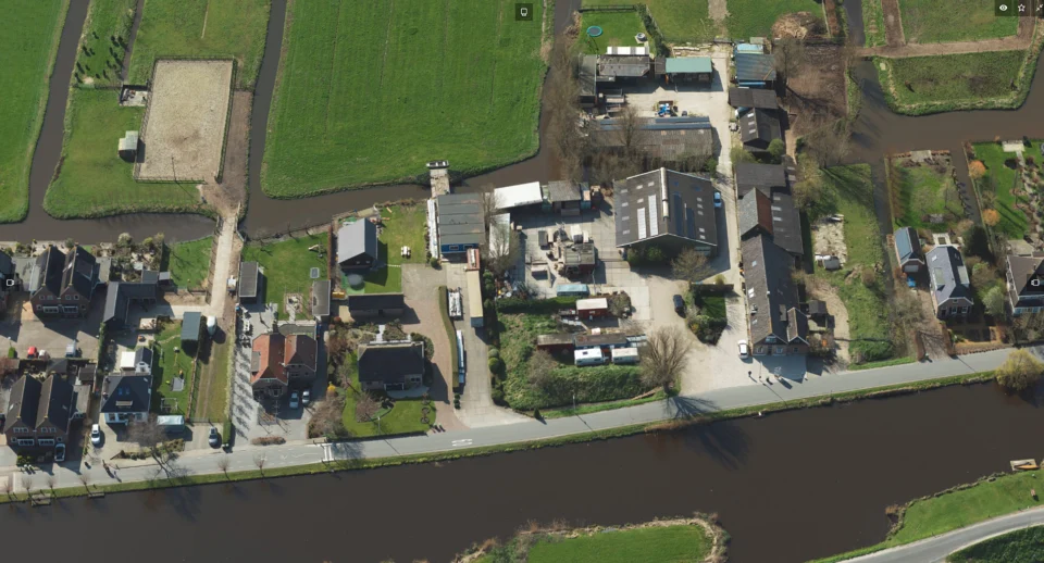 Oude situatie bedrijf en boerderij Oude situatie bedrijf en boerderij