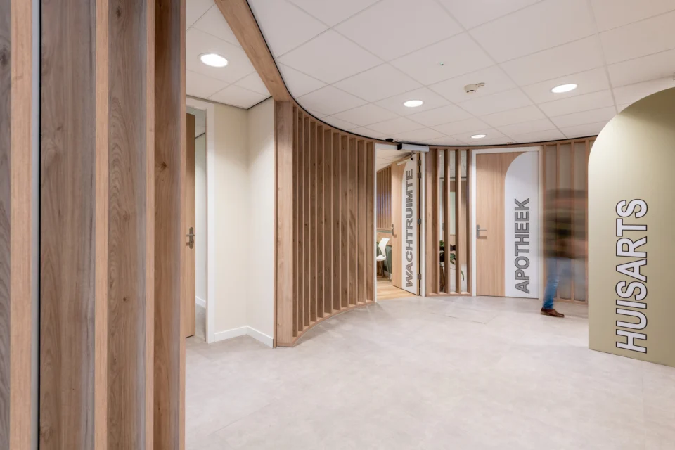 Logisch nieuw vloerplan voor huisartsenpraktijk