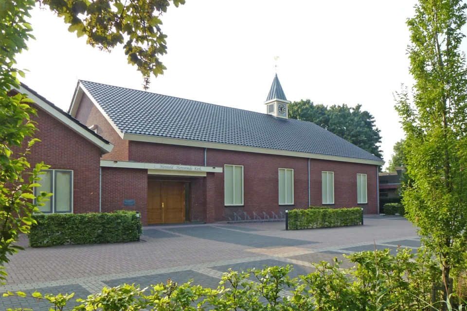 Nieuw kerkgebouw Hersteld Hervormde Kerk te Boven-Hardinxveld Nieuw kerkgebouw Hersteld Hervormde Kerk te Boven-Hardinxveld