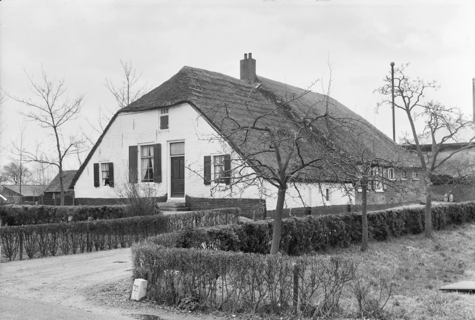 Oude situatie verbouwen rijksmonument boerderij Oude situatie verbouwen rijksmonument boerderij