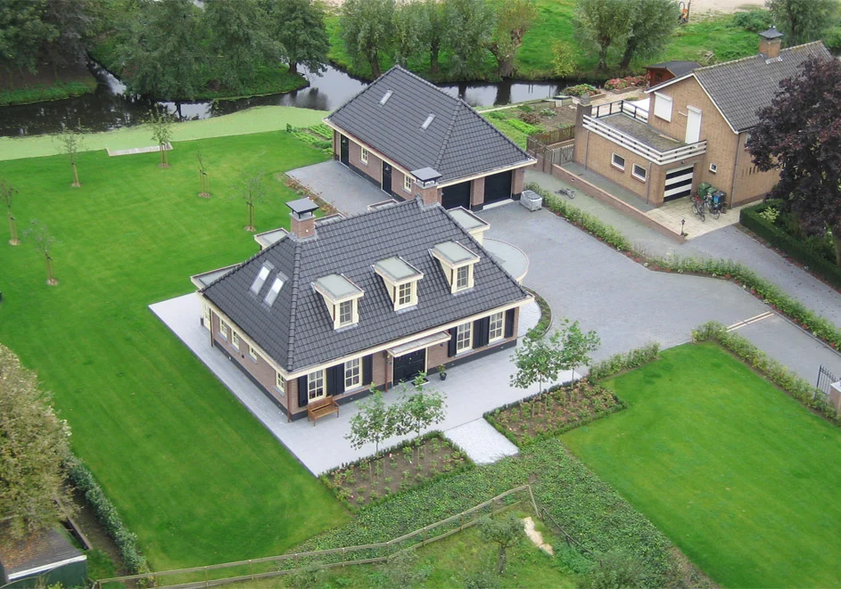Vogelvlucht notariswoning met garage