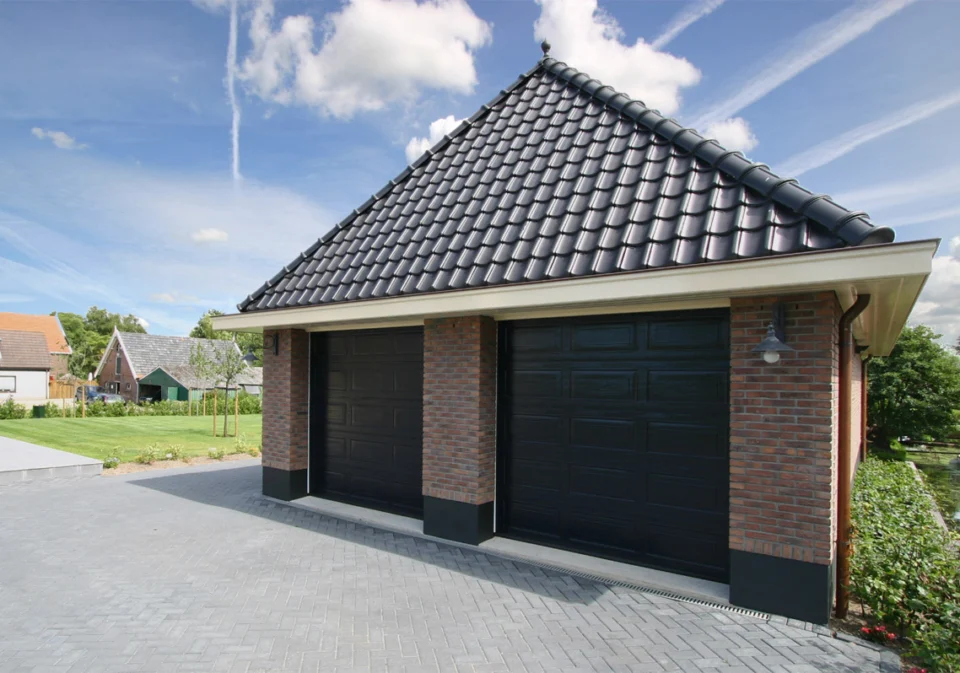 Vrijstaande garage bij de notariswoning