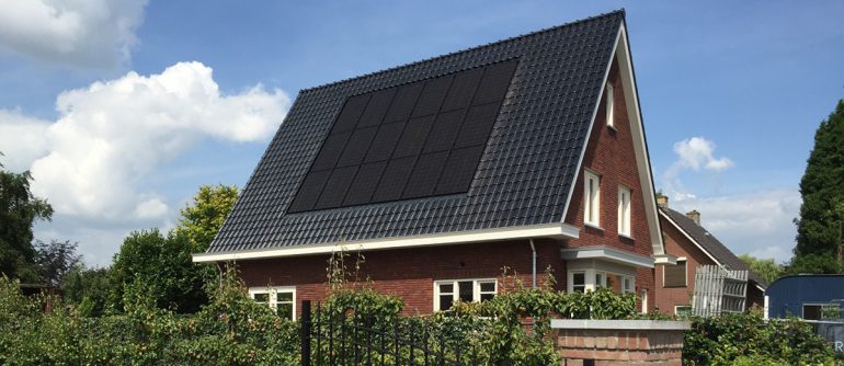 zonnepanelen-geintegreerd-in-dak